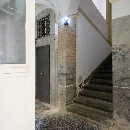 Διαμέρισμα Dimora San Gennaro 10 *