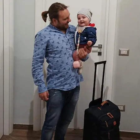 Διαμέρισμα Dimora San Gennaro 10 *